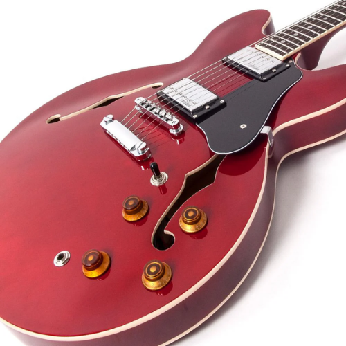 Guitarra Vintage VSA500 ReIssued Cherry Red com Corpo Maple Braço Mogno Escala Rosewood 22 Trastes 2 Humbuckers Wilkinson Ponte TOM