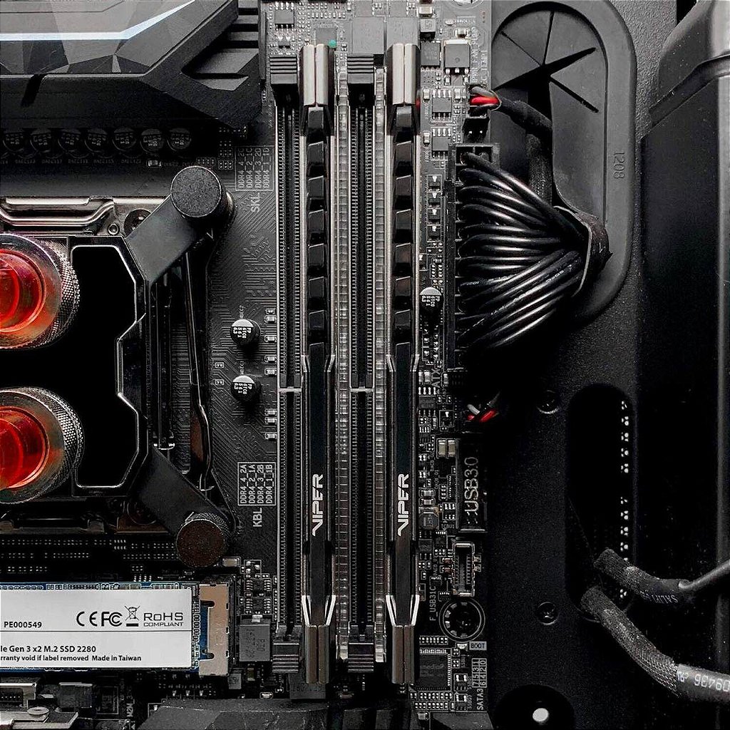 Detalhes de Memória Ram Patriot Viper Steel 8GB DDR4 3000Mhz CL16 UDIMM - PVS48G300C6