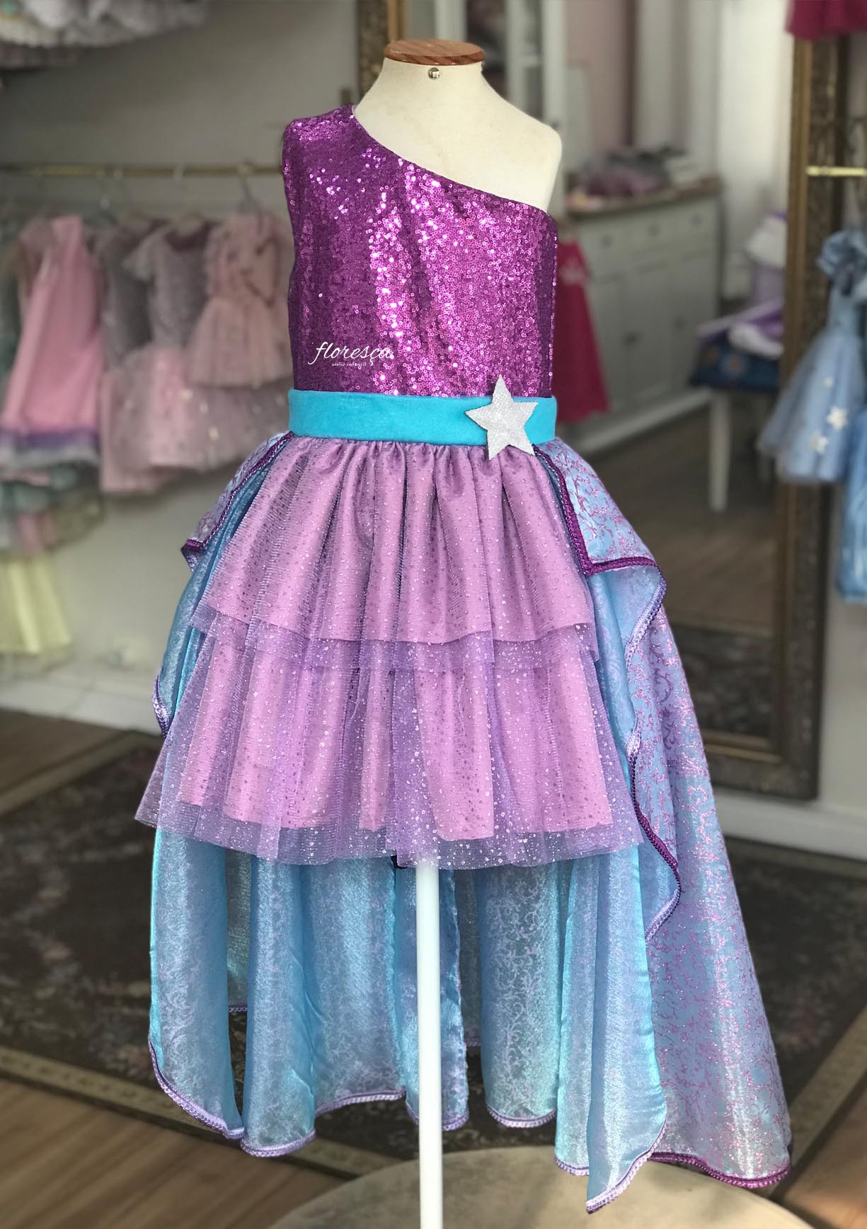 Vestido Barbie trapézio infantil em 2023