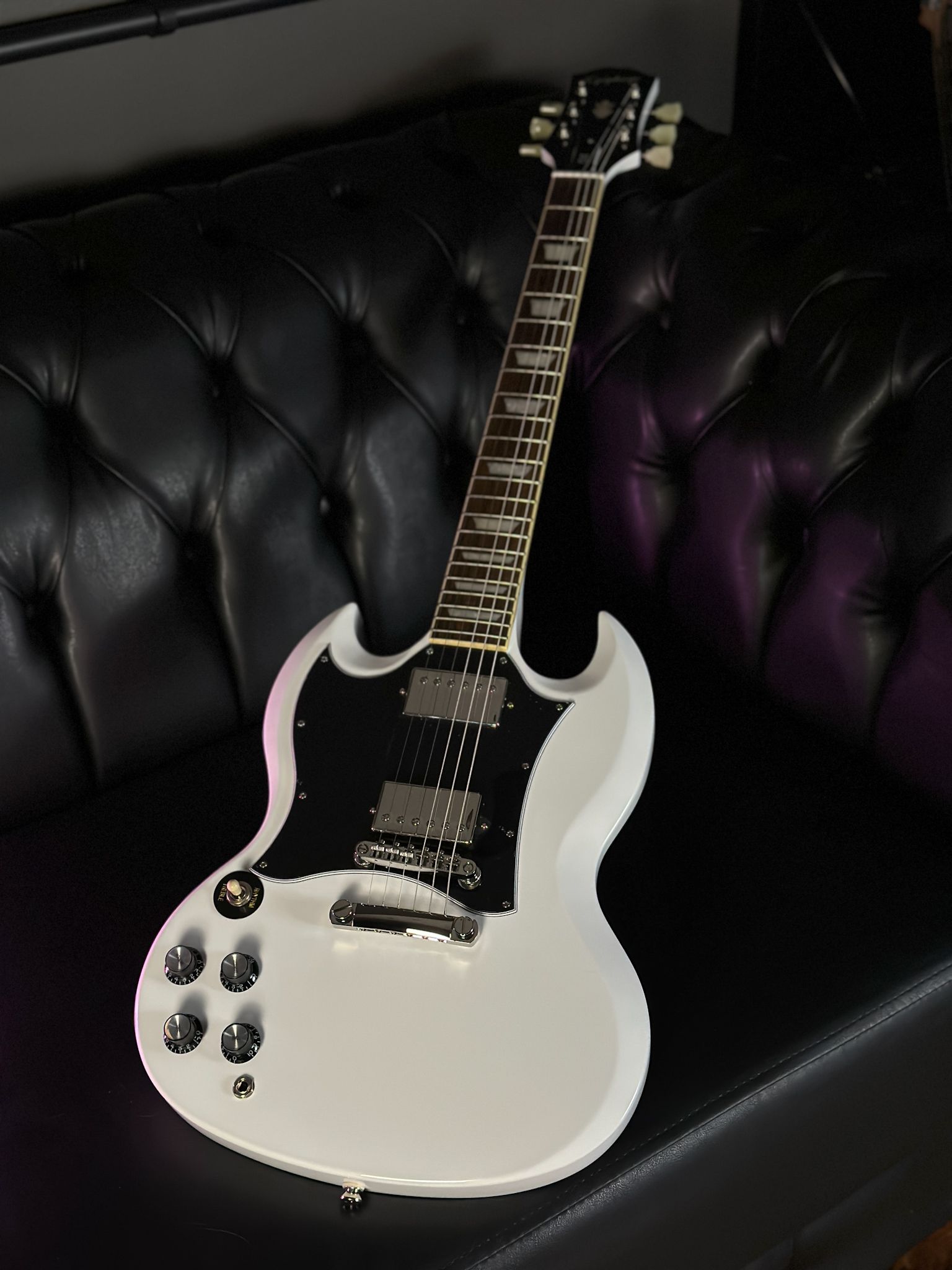  Epiphone SG Standard, Alpine White : Musical Instruments