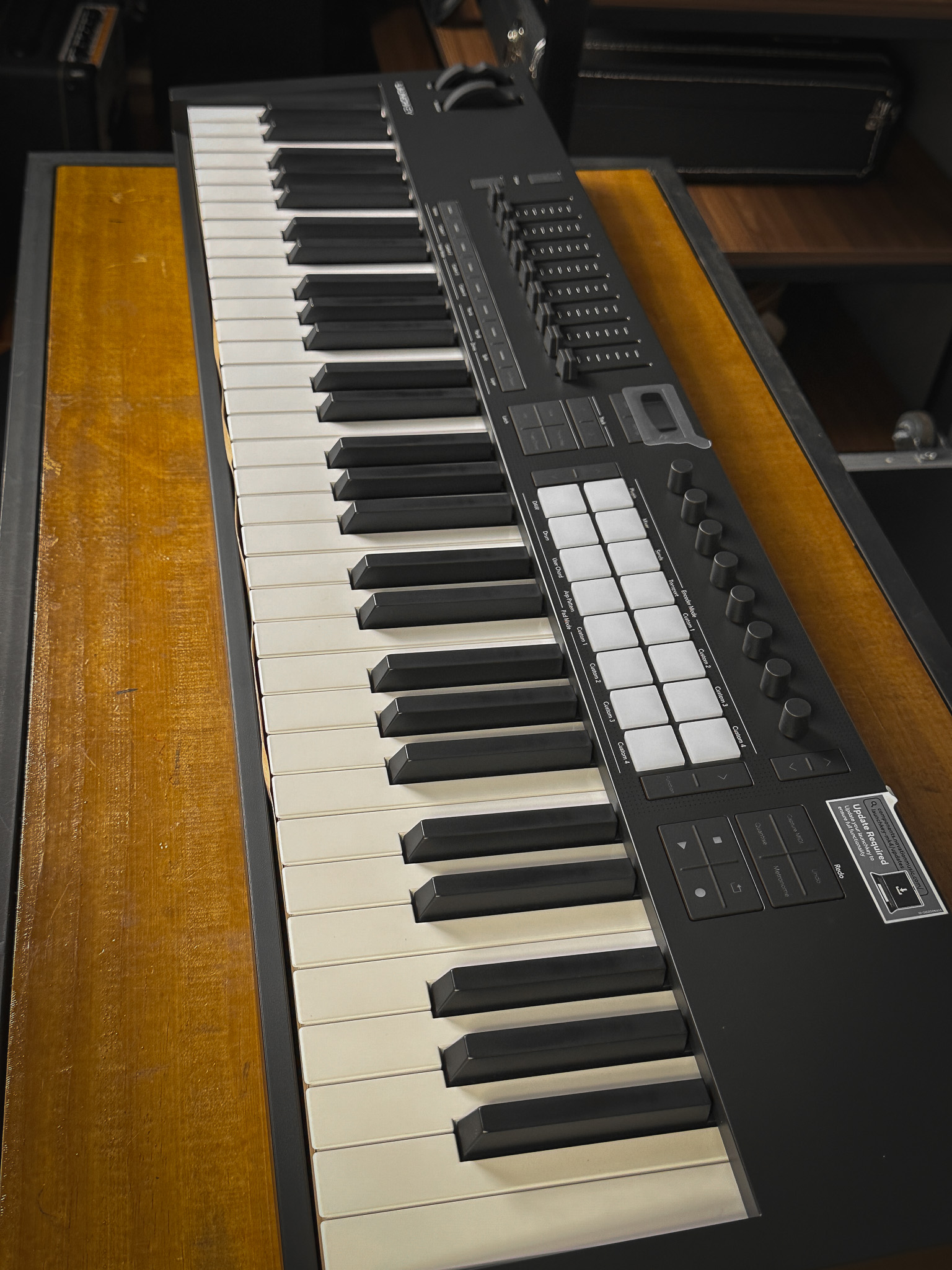 Controlador Novation Launchkey 61 Mk4 - Crunch Music