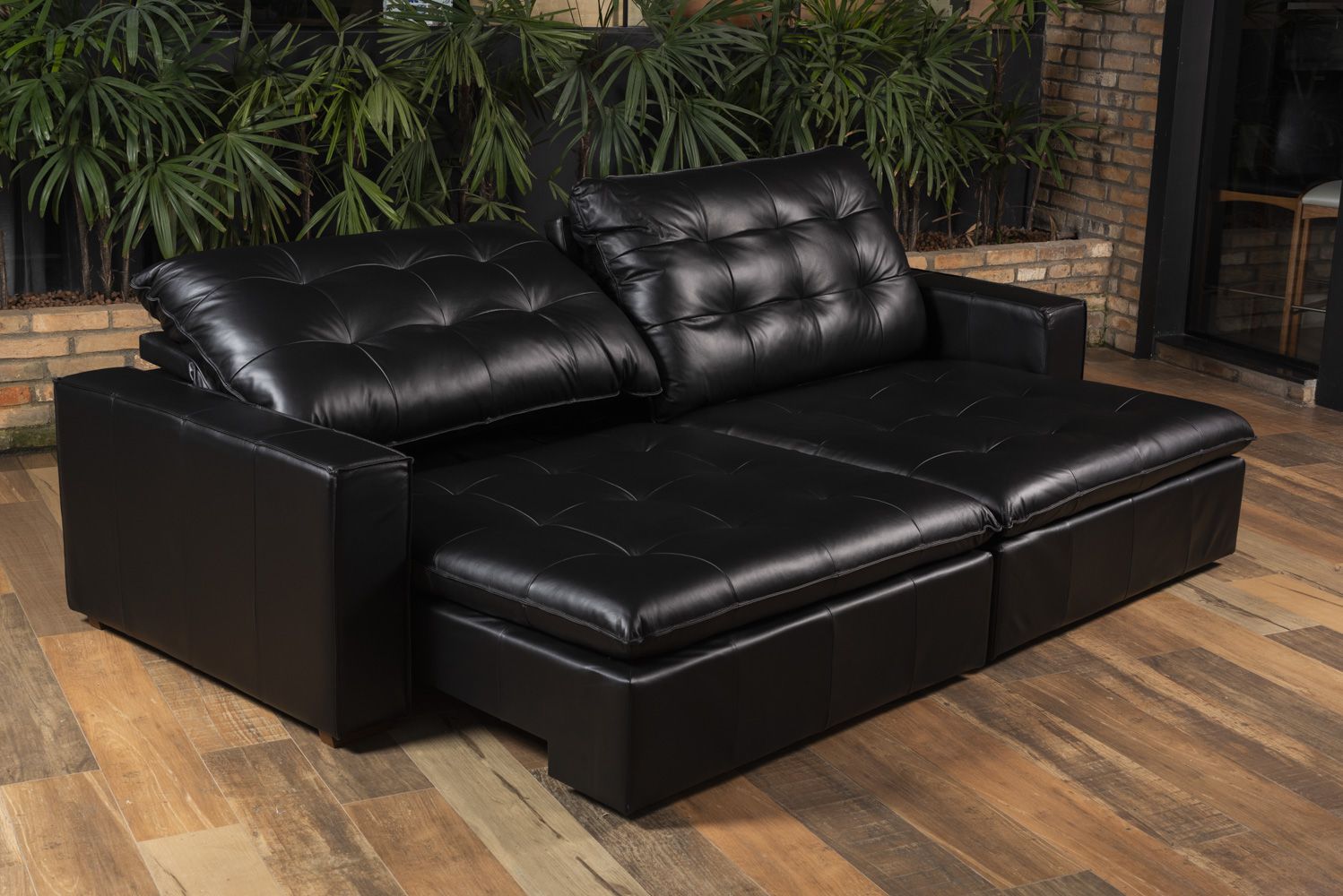 Sofá Nomade Couro Legítimo Preto Retrátil e Reclinável 2,80m