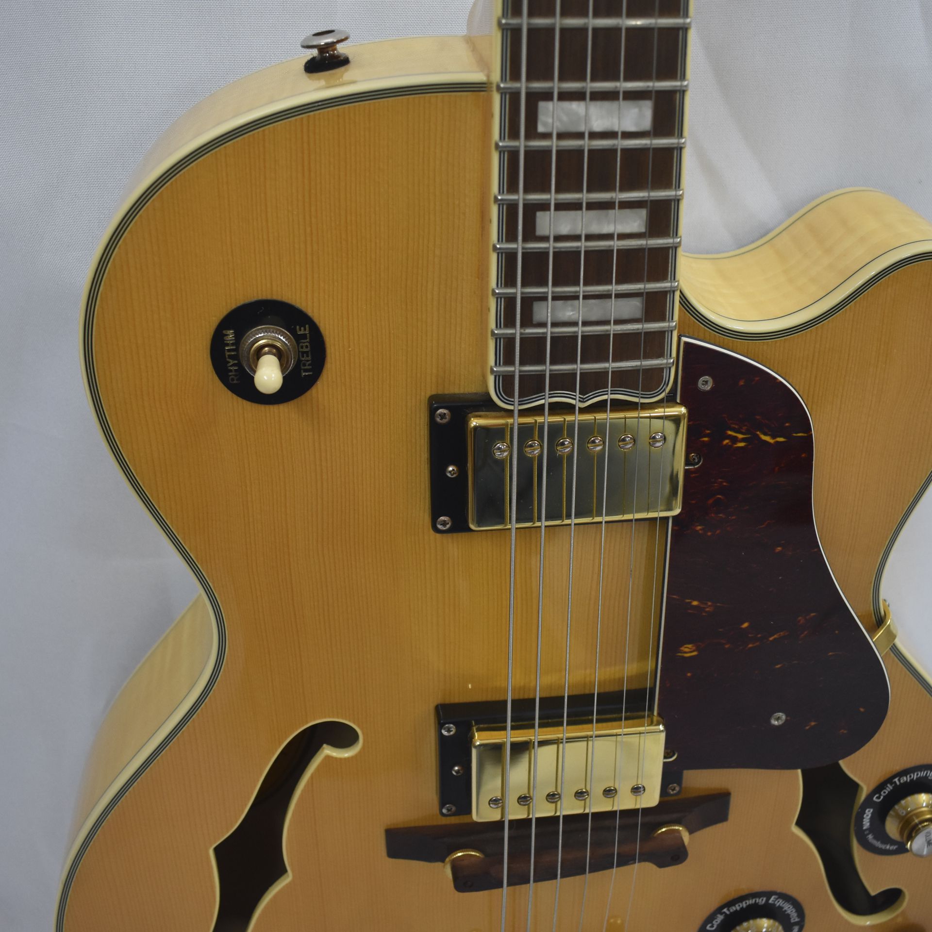 GUITARRA EPIPHONE JOE PASS EMPEROR II PRO Musical RIFF Loja de Instrumentos Musicais