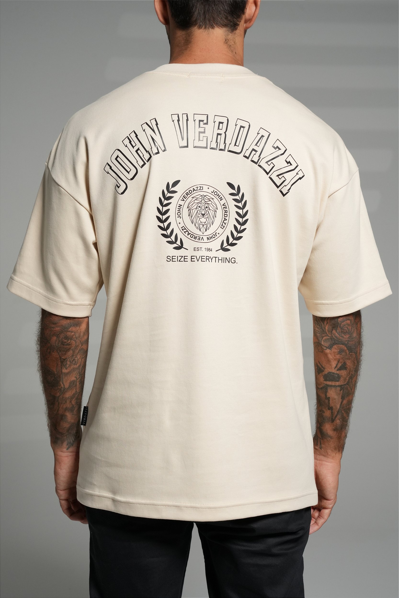 Camiseta oversized beige - love money - JOHN VERDAZZI: The Ultimate Fashion  Luxury E-Shop - Site Oficial