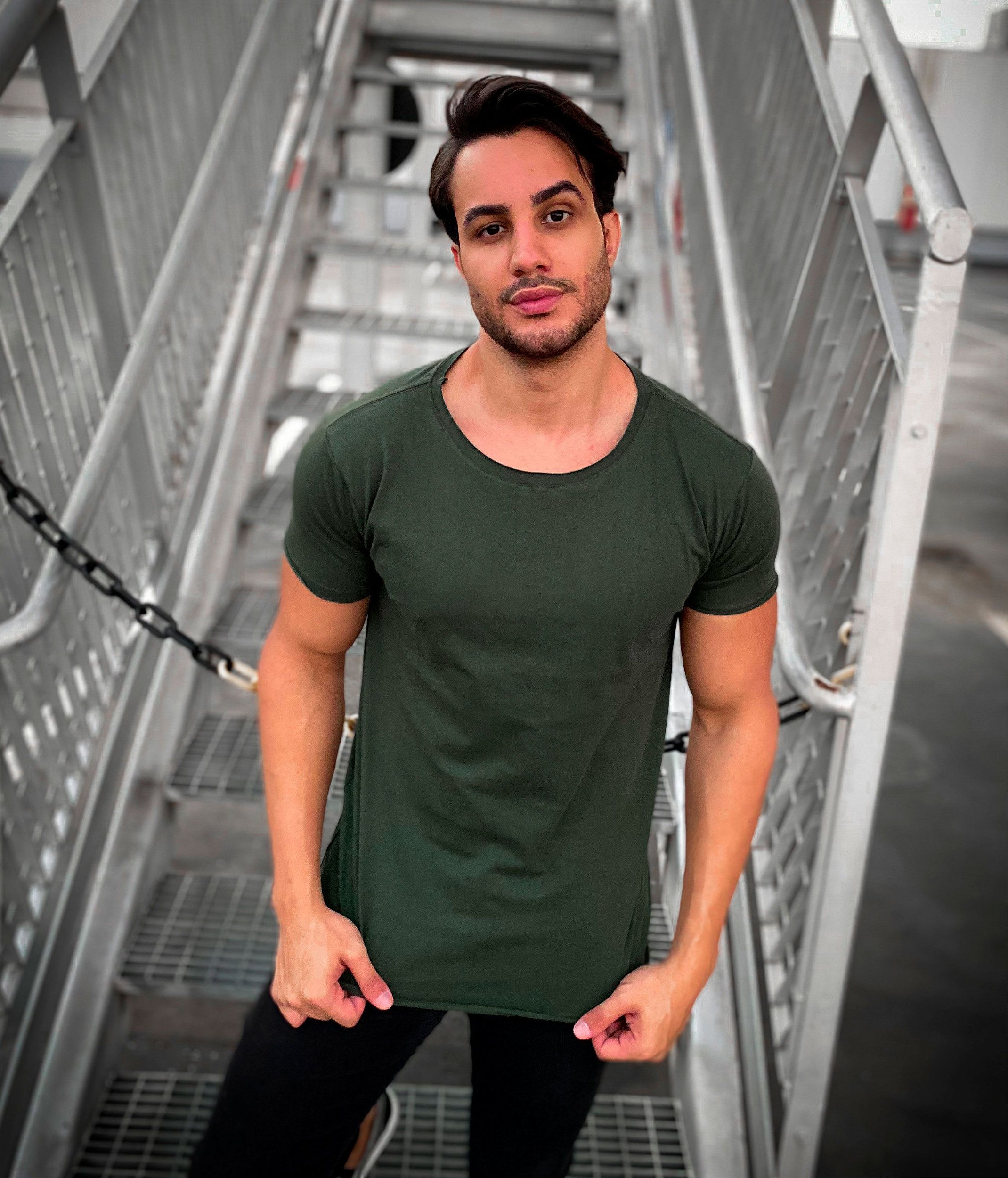 Camiseta Verde Lisa - VIDIC▸® | Loja Online