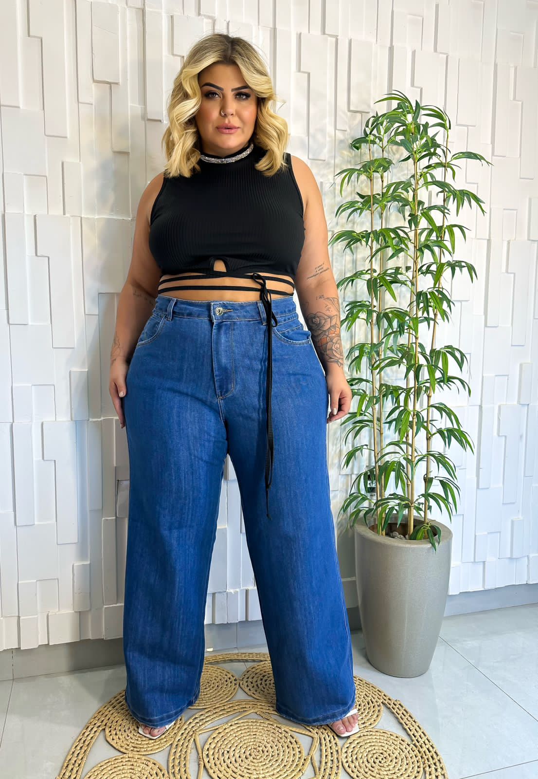 Calça jeans wide leg cintura alta plus size Lisa - Evidence Plus