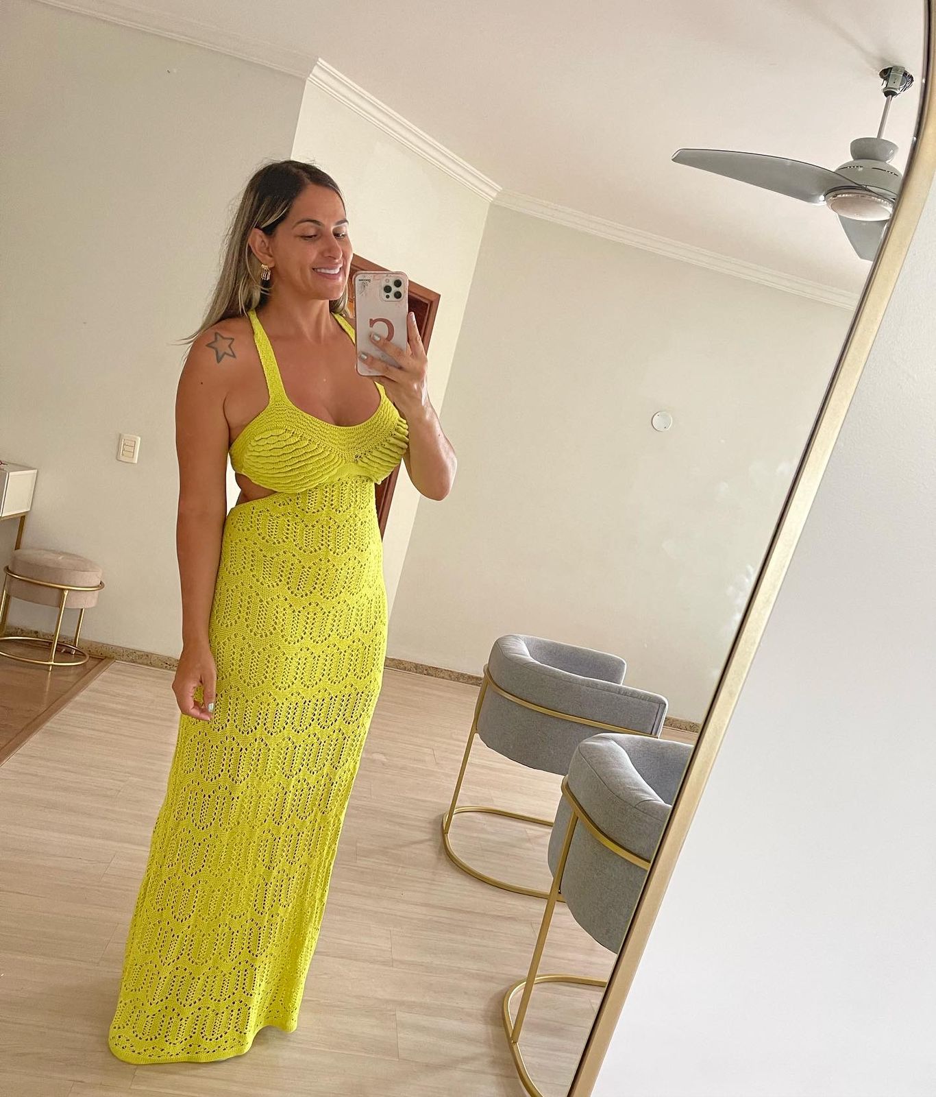 Vestido Longo Tricot costas abertas neon Blogueira instagram - Caramell  Modas & Acessórios