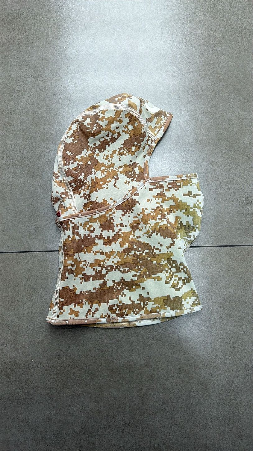 BALACLAVA SUPREME HEAT REACTIVE DIGI CAMO TAN FW25-W16 - mercadohype