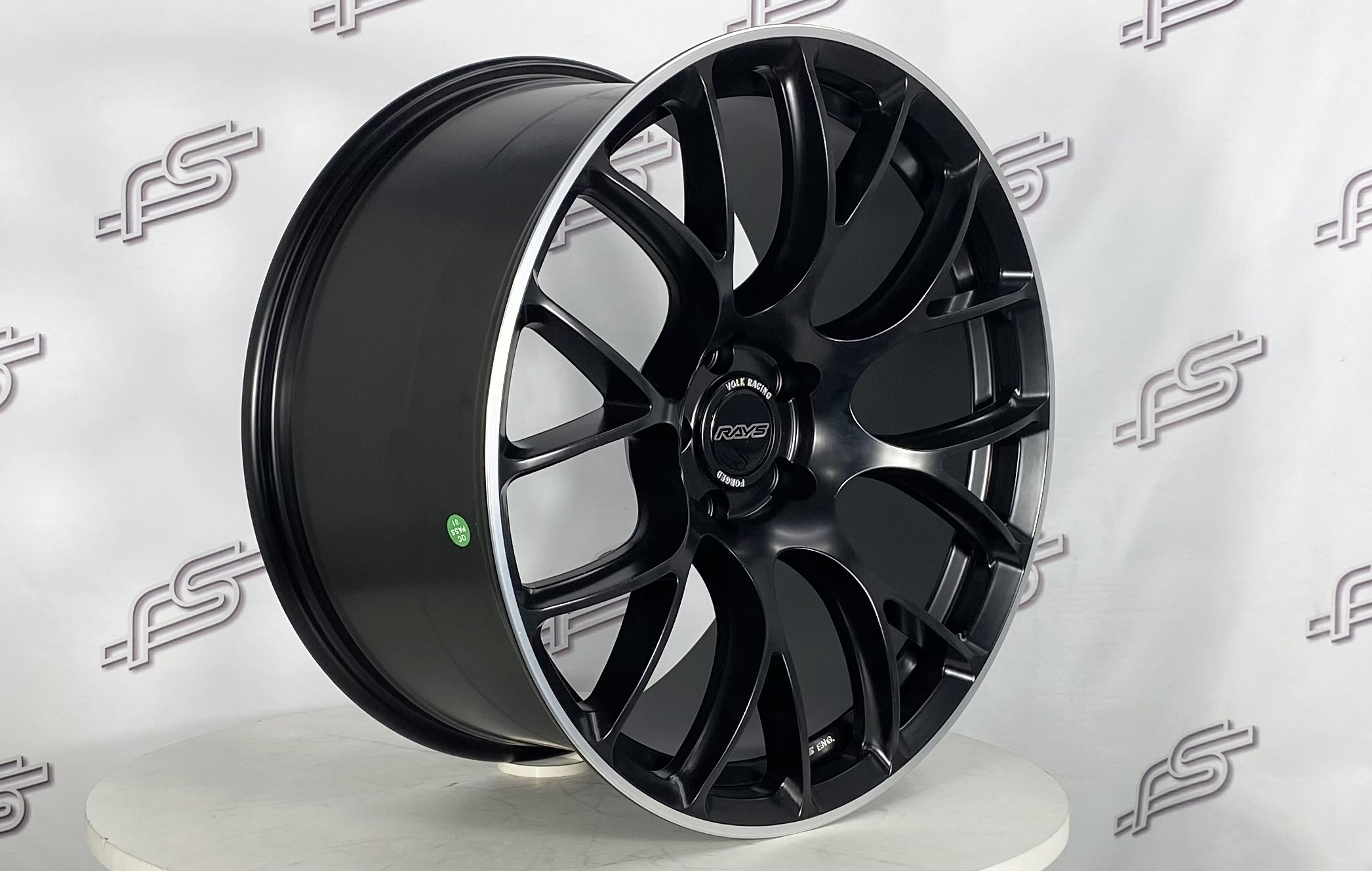 Jogo De Rodas Rav Wheels Eng. Volk Racing Preto 5x112 - 19x8,5 e Jogo De Rodas Rav Wheels Eng. Volk Racing Preto 5x112 - 19x8,5 e