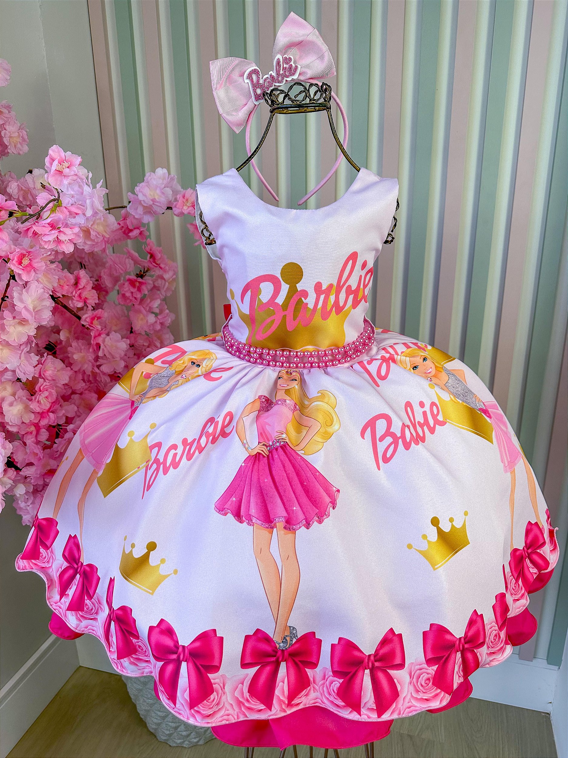 Vestido infantil rosa tema Barbie princesa