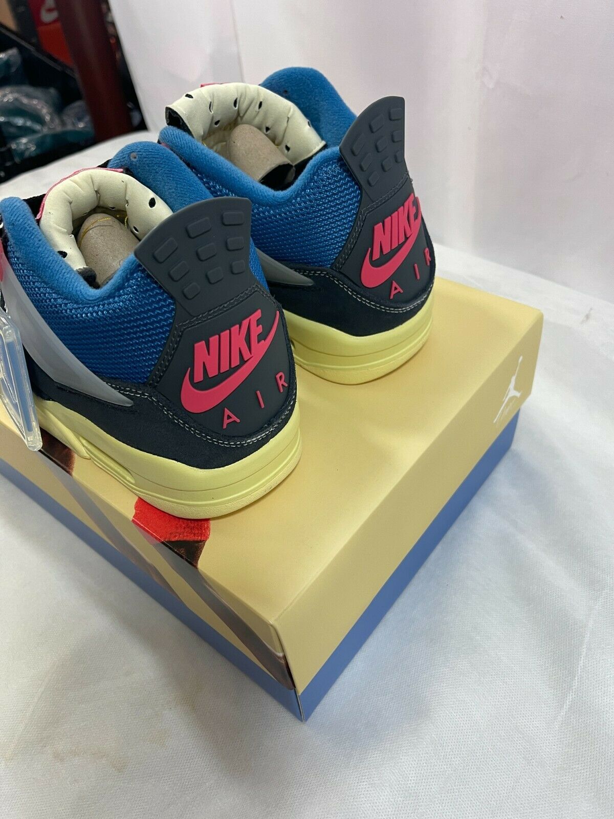 Air Jordan 4 Retro x Union LA 'Off Noir' - Boutique ZeroUm Air Jordan 4 Retro x Union LA 'Off Noir' - Boutique ZeroUm
