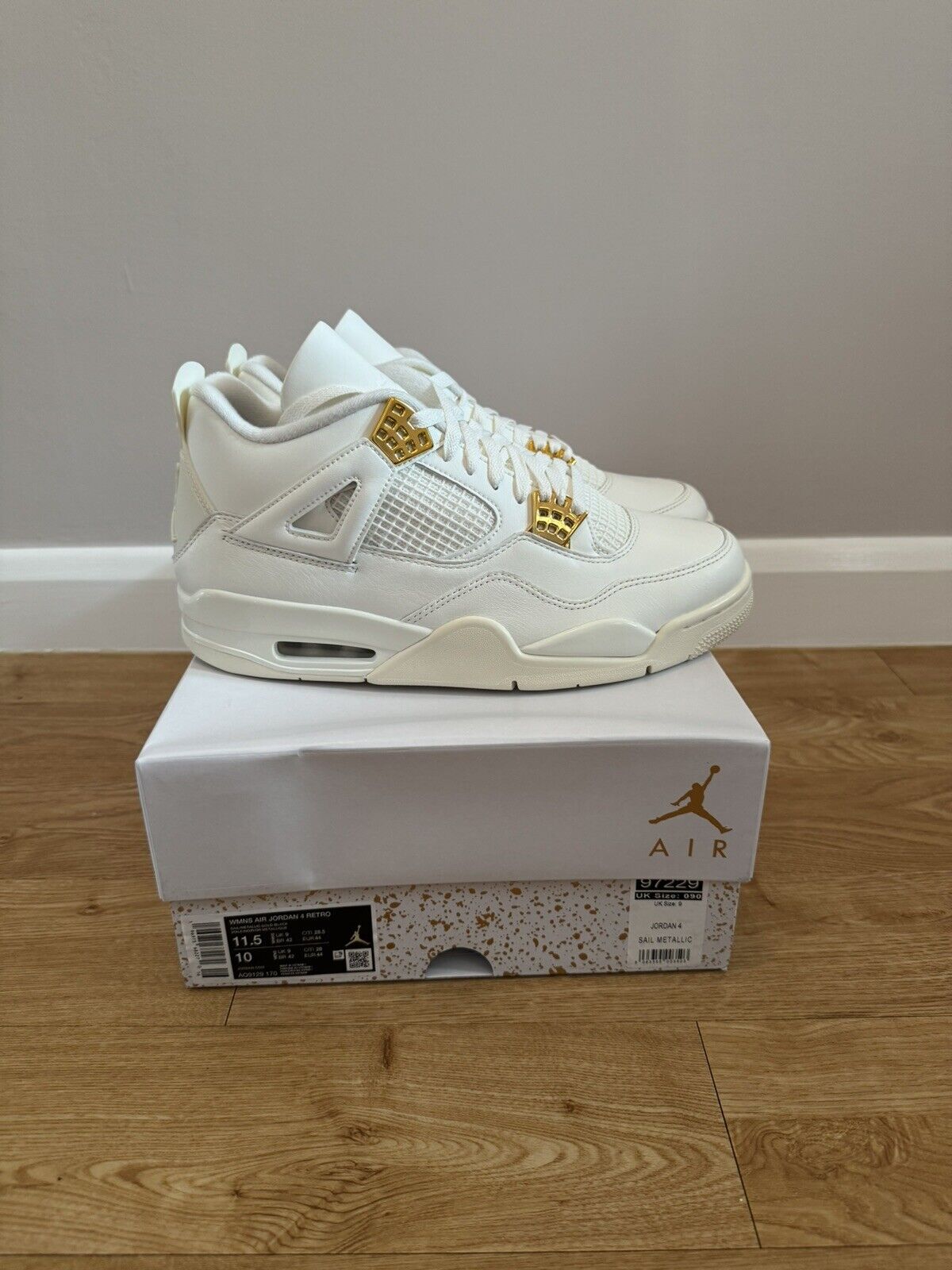 Wmns Air Jordan 4 Retro 'Metallic Gold' - Boutique ZeroUm
