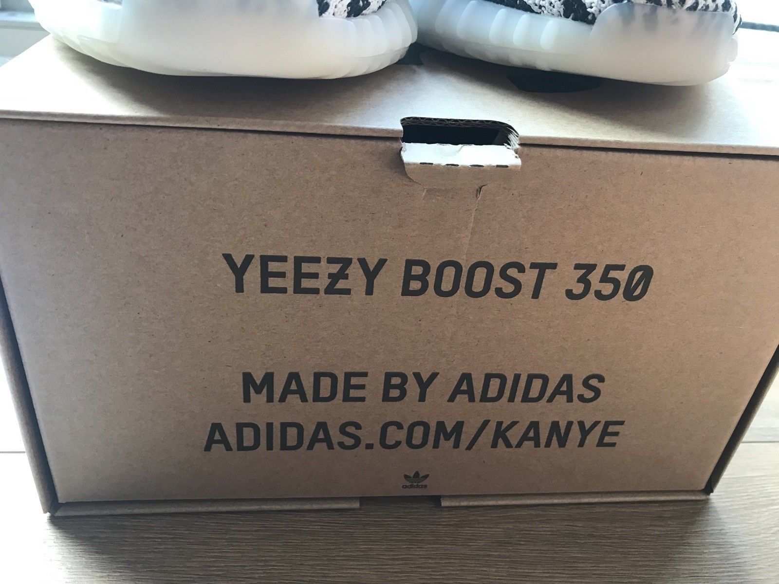 Adidas Yeezy Boost 350 v2 Zebra - Boutique ZeroUm | Conceito Hype