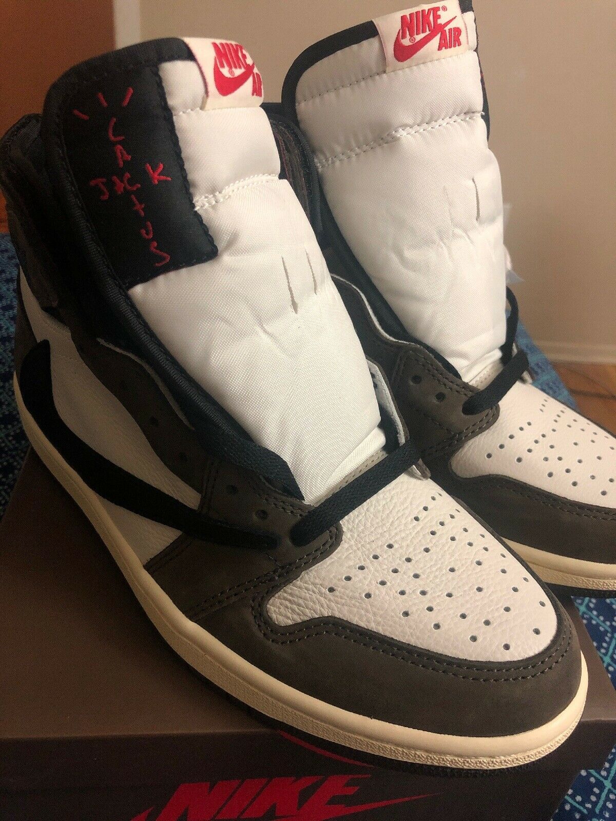 Air Jordan 1 Travis Scott - Boutique ZeroUm | Conceito Hype de A-Z