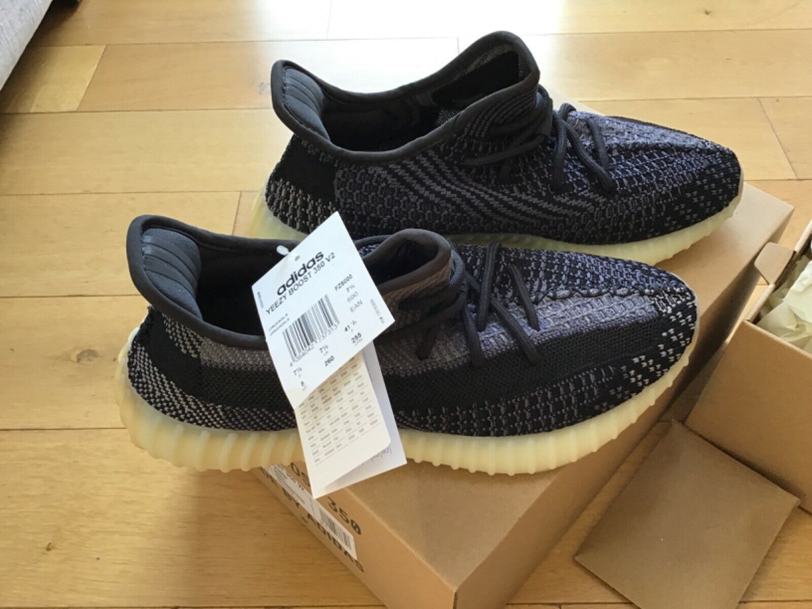 adidas Yeezy Boost 350 V2 'Carbon' - Boutique ZeroUm adidas Yeezy Boost 350 V2 'Carbon' - Boutique ZeroUm
