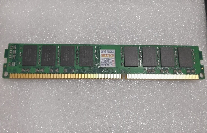 Mémoire RAM 8 Go DDR3 Kingston - 2 X 4 Go, DIMM, Occasion En état Fonctionnel