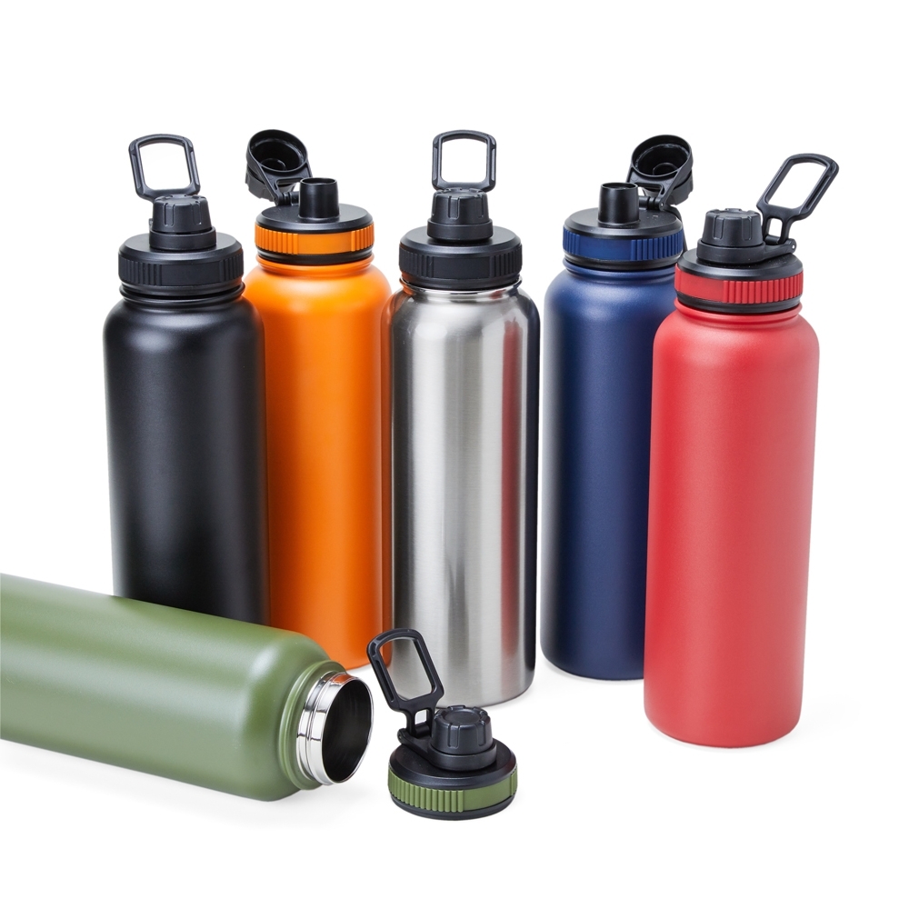 Garrafa térmica de inox livre de BPA com capacidade de 1 litro. - Lazarello