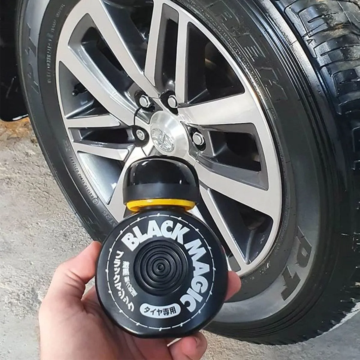BLACK MAGIC 150ML - SOFT99 SUPER PRETO P/ PNEUS - 500 Pro Produtos