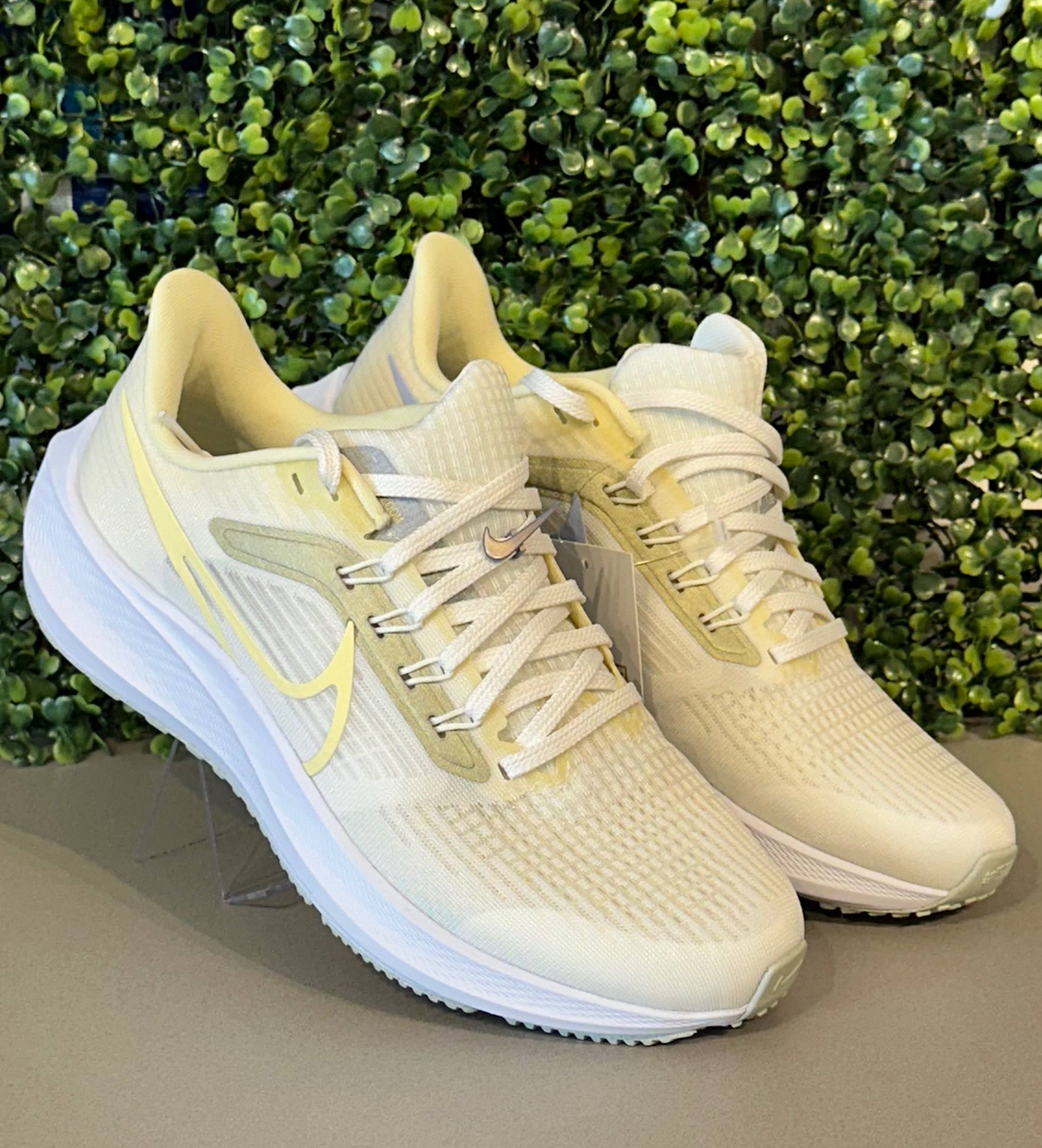 Tênis Nike Air Zoom Pegasus Feminino, Amarelo, Tamanho: 37.5, Nike - MAGAM