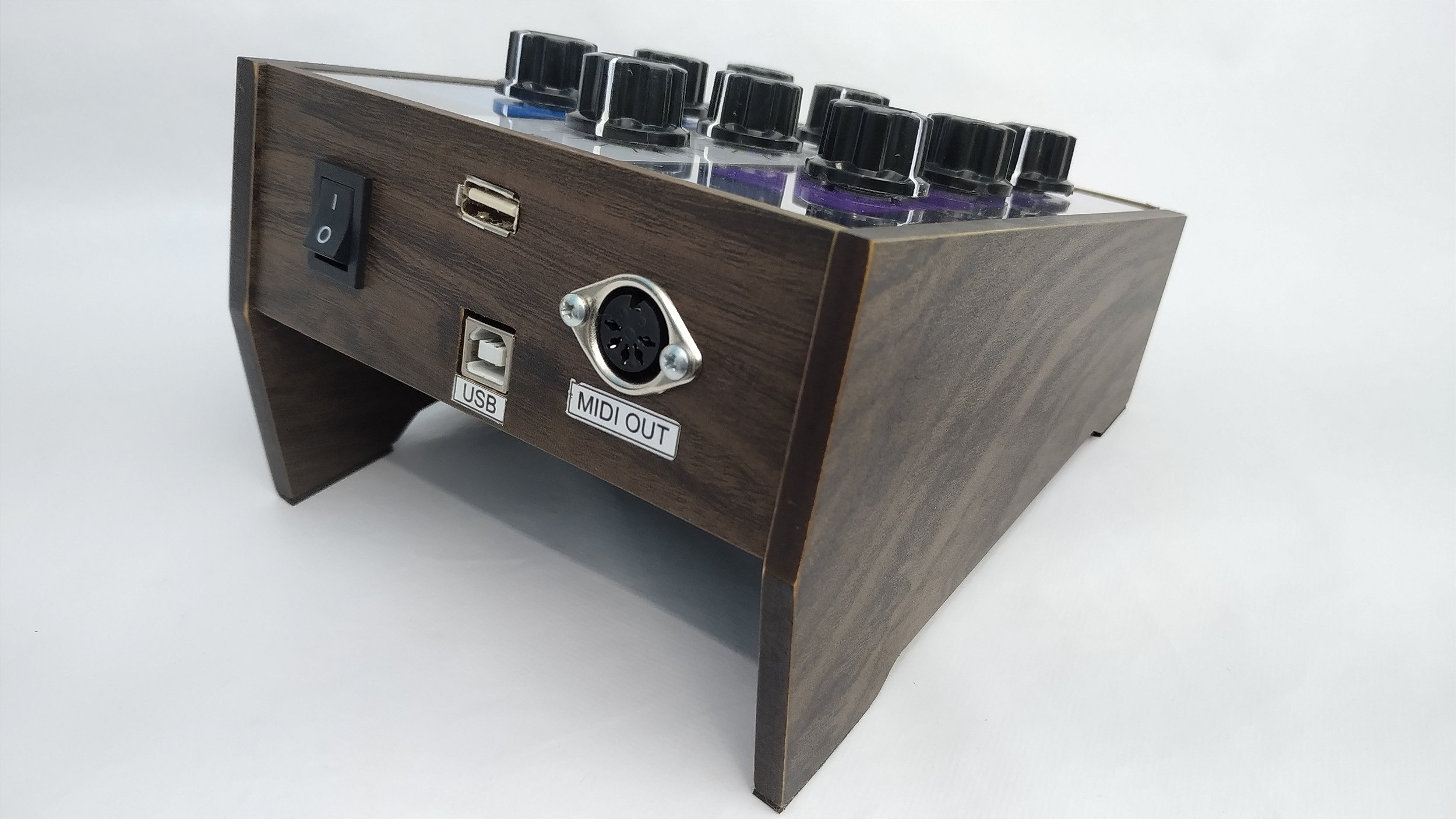 MINI CONTROL SYNTH - CM-MIDI CONTROLLERS