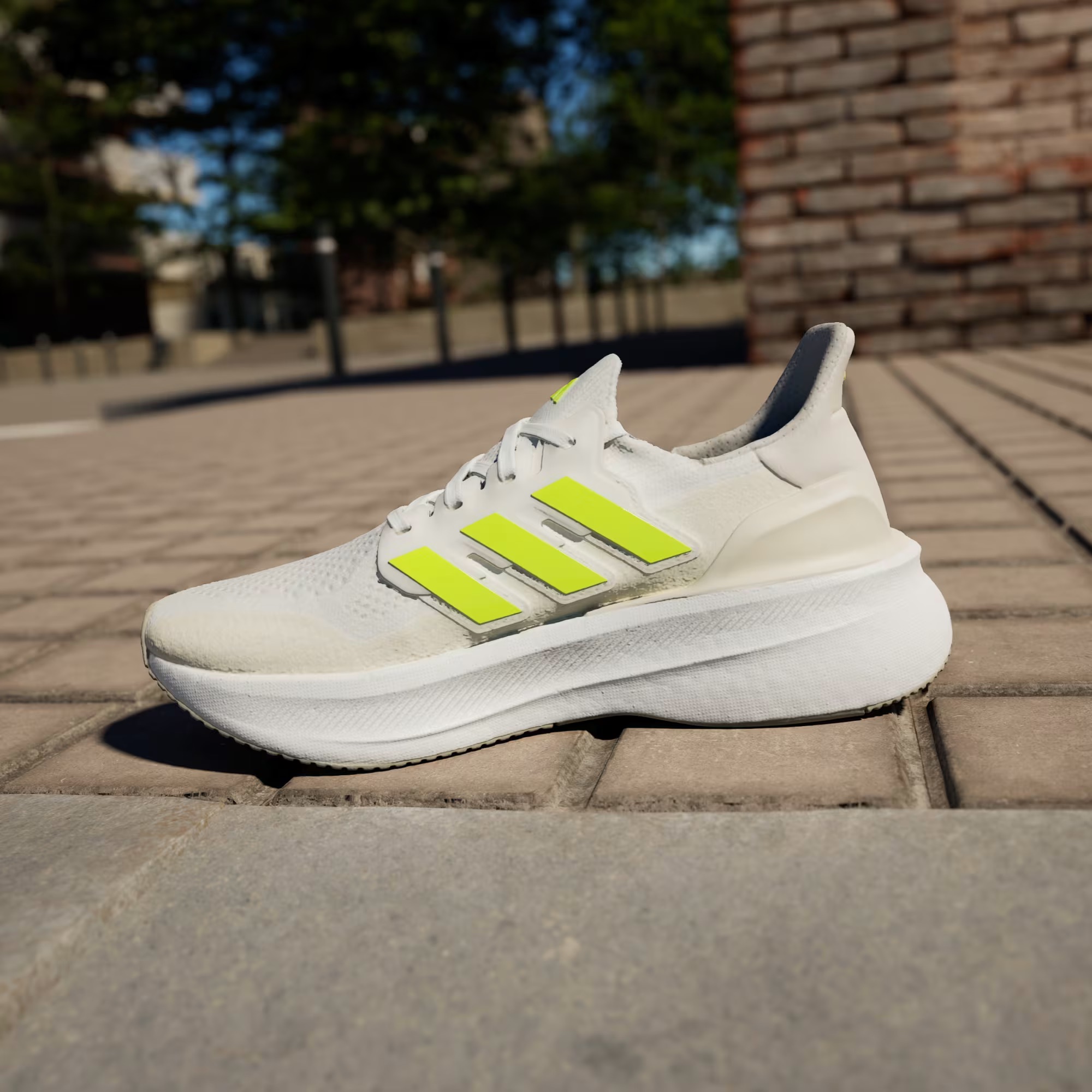 Tênis Adidas Ultraboost 5 Cloud White Lucid Lemon Off White