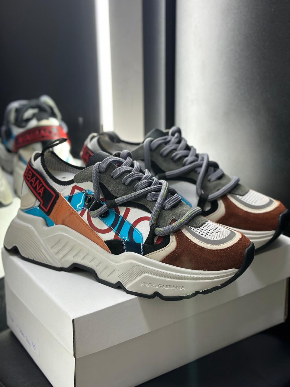 DOLCE & GABBANA MARROM/ BCO - WC SHOES