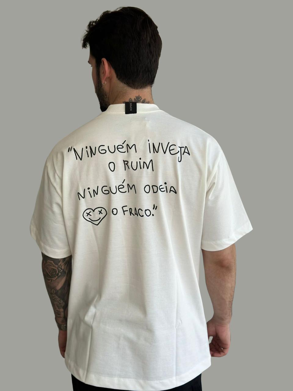 Camiseta TH Over Be Strong Off - WC SHOES