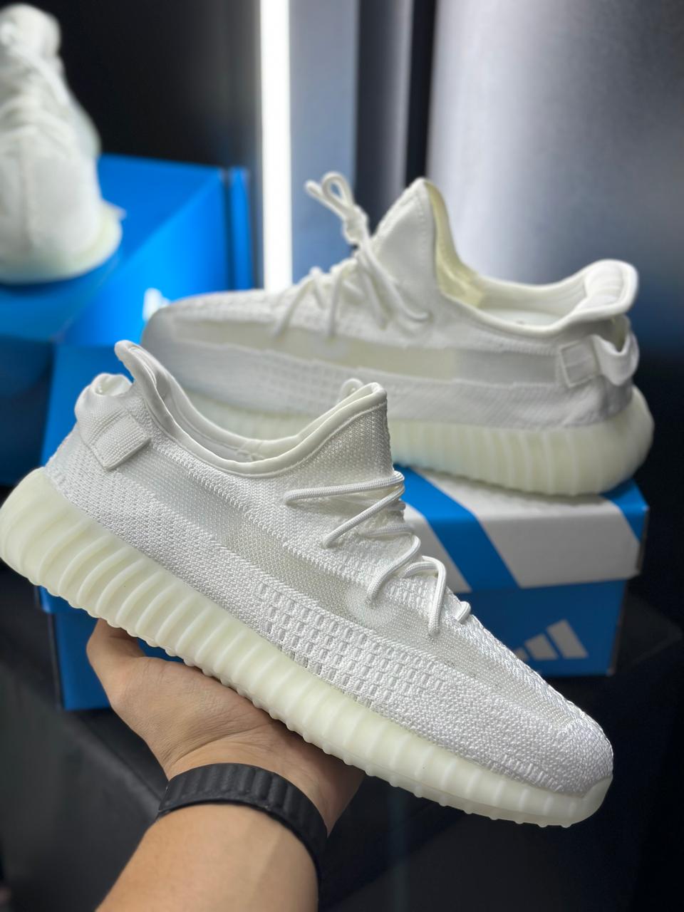 Tenis yeezy 36 sale