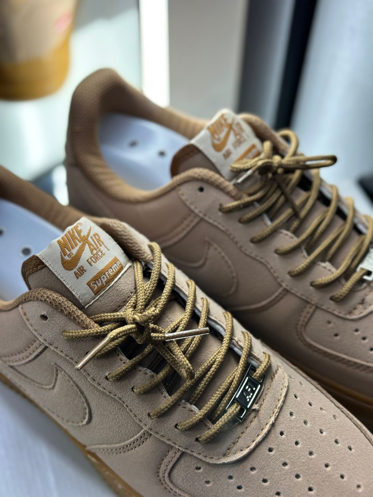 Tênis Nike Air Force x Supreme Caramelo - WC SHOES