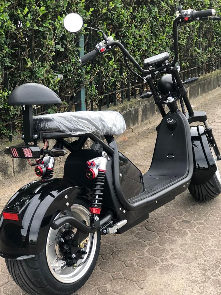 MOTO SCOOTER ELÉTRICA MC20 (3000W) COM BATERIA DE LITIO REMOVÍVEL 20-24 AH  - RODA DE LIGA LEVE - Mão Bikes-GO (Goiânia)