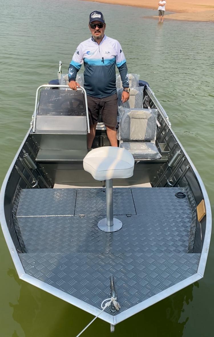 Barco Tornado 550 X BASS c/ Mercury 50 HP 2T ELPTO + carreta rodoviári