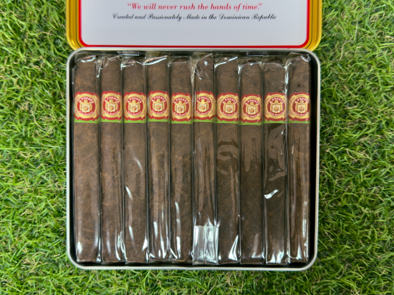 Charuto Arturo Fuente Cubanito - Unidade - PipeSmoking360 - Cachimbos e ...