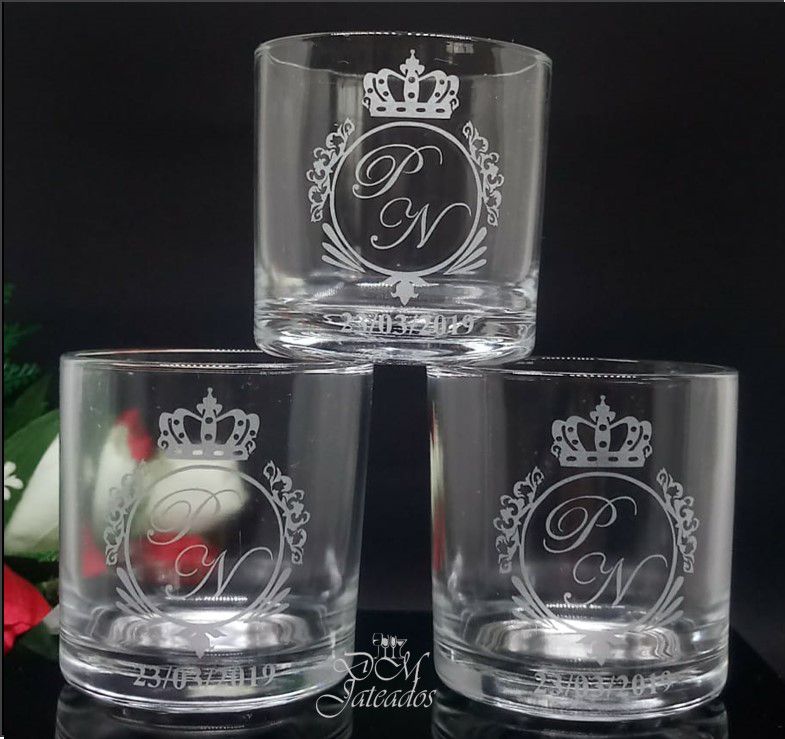 Kit com 2 Copos de Whisky Personalizados | Presente e Brinde Corporati ...