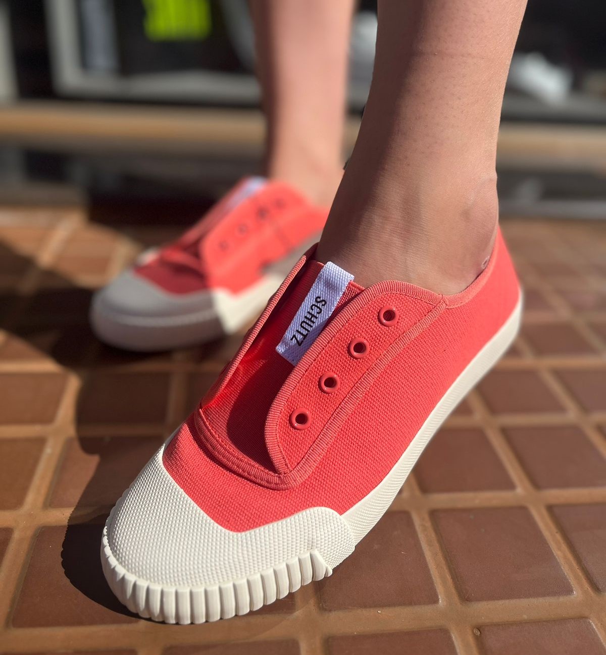 Tenis schutz vermelho 2025
