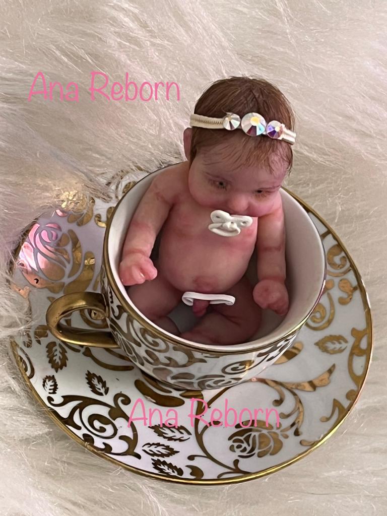 Mini Bebê Reborn Silicone Sólido Completo *João* - Ana Reborn