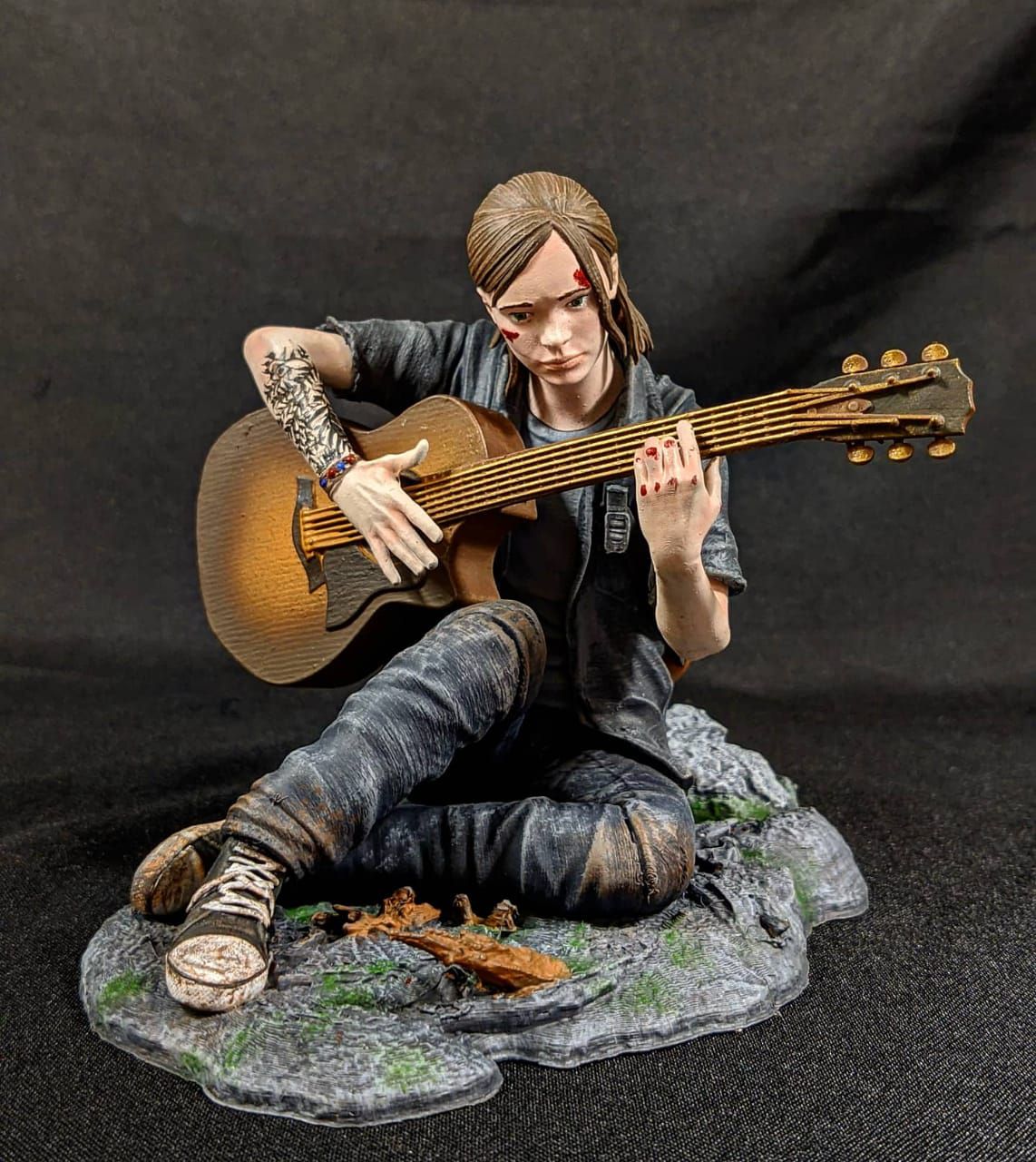 Miniatura Elli - The Last Of Us ll - 3D CREATIONS OFICIAL