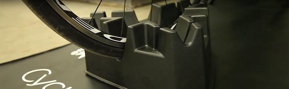 Bloco Elevado Saris Cycleops Climbing Riser Block - Revolution Bikes ...