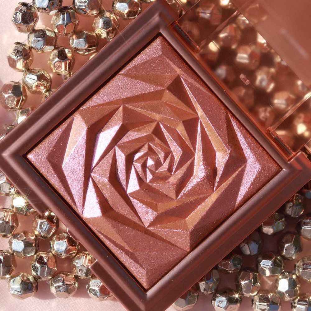 N.Y.M.P.H. KISS Glow Blush Maquiagens Importadas Flavinha Alonso