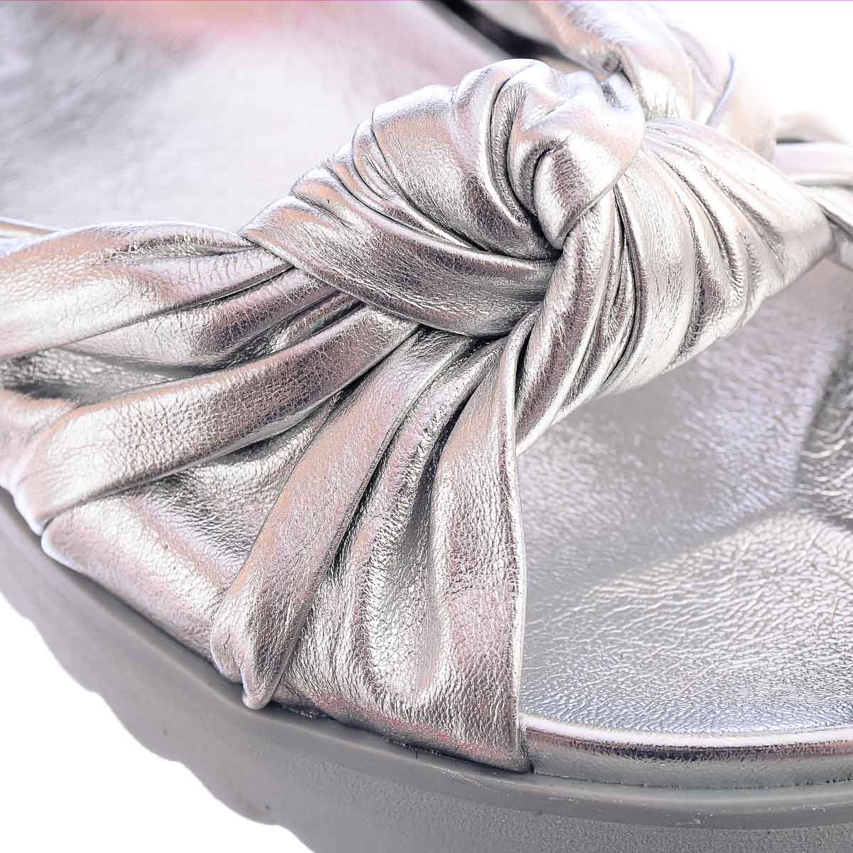 Papete Feminina Trançada Calf SS24 Schutz Prata - Specchio | Loja