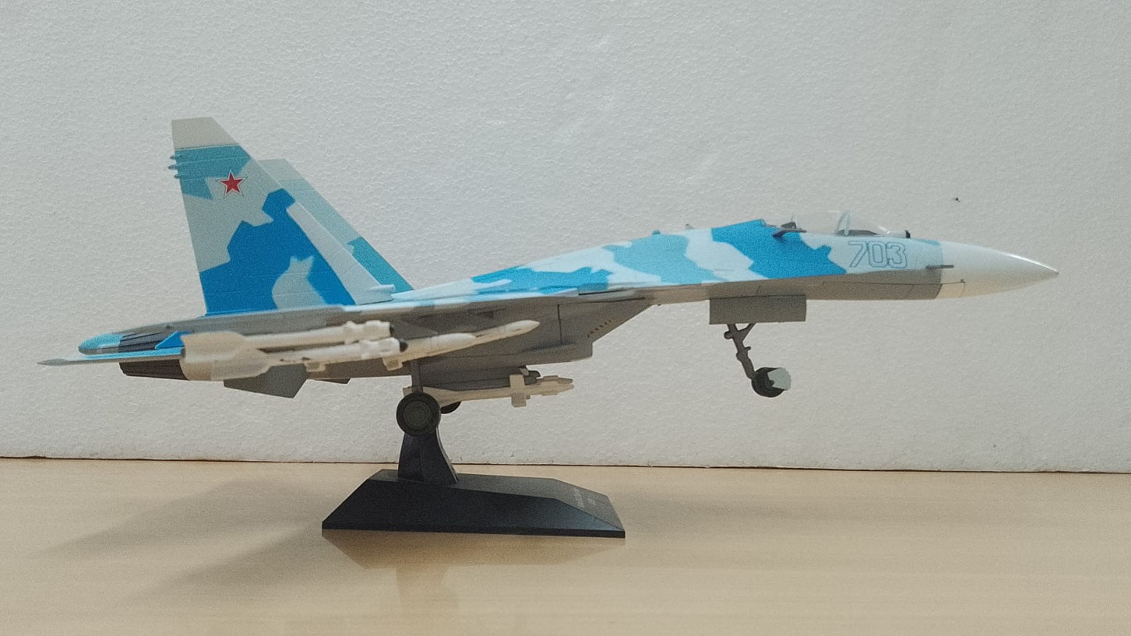 Sukhoi SU-35 Super Flanker Diecast Model Aircraft