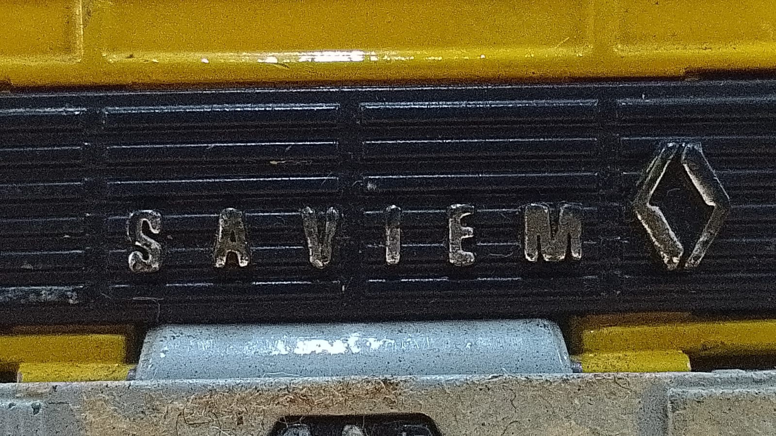Camion Saviem ps30 porte autos Majorette - Collection