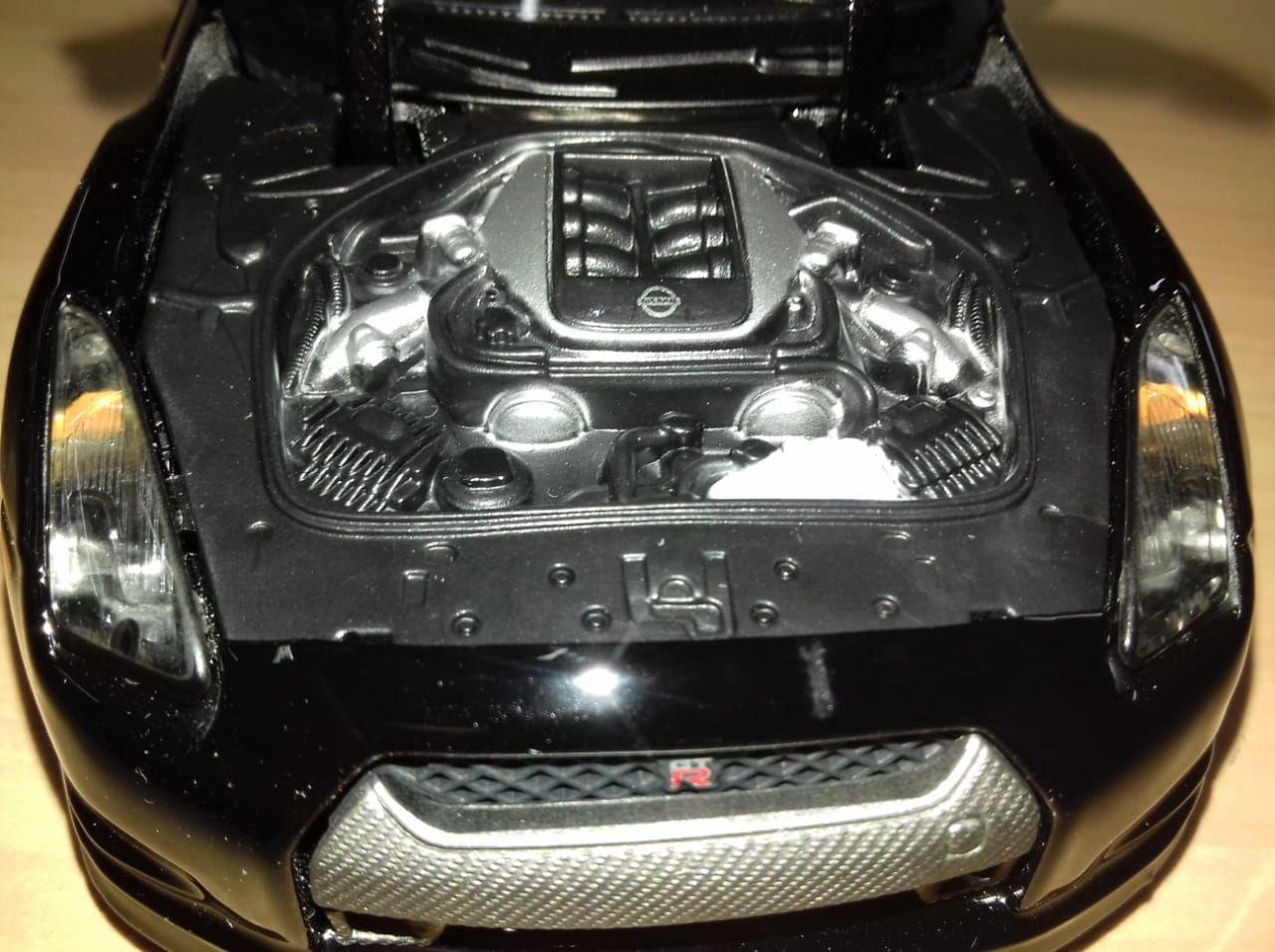 Maisto - Nissan GT-R (R35) 2009 - 1/24 - HTC - MODELISMO