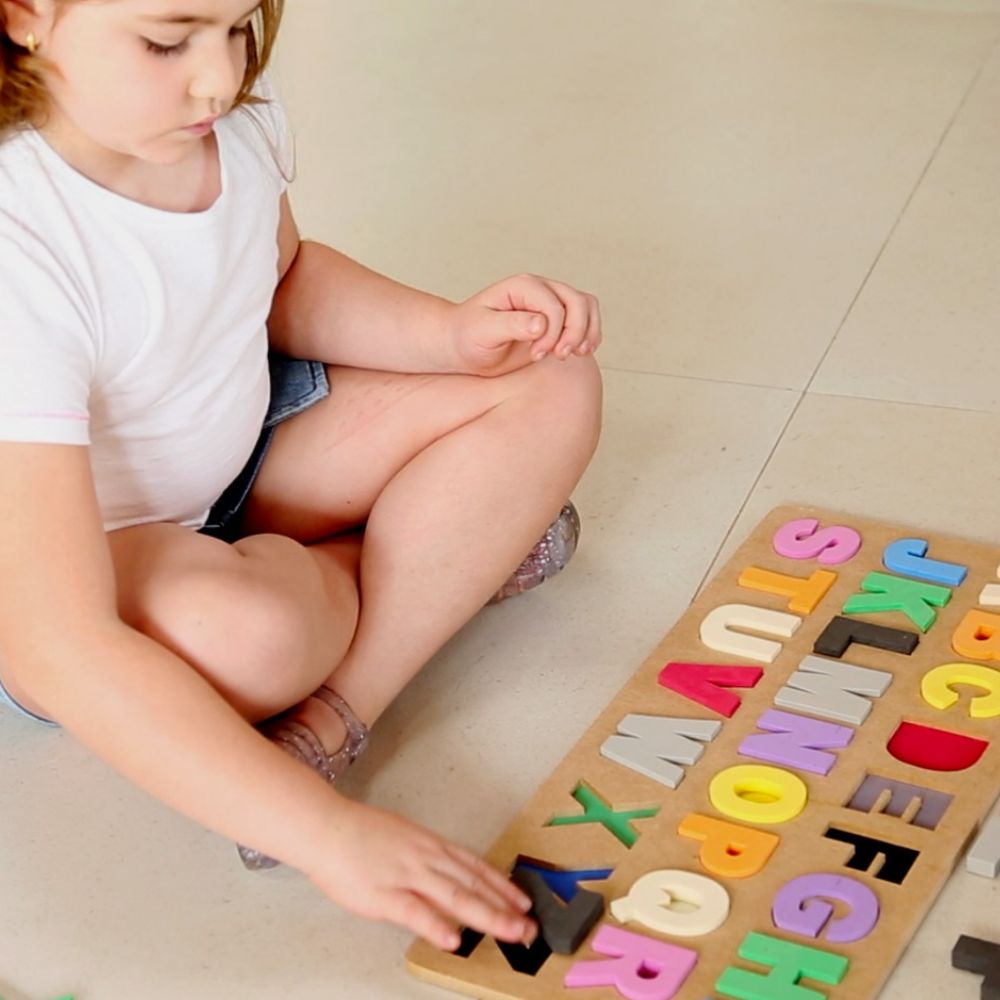 Alfabeto de Madeira MDF para Alfabetização Infantil - Brinquedos Educativos  e Pedagógicos - Gemini Jogos Criativos