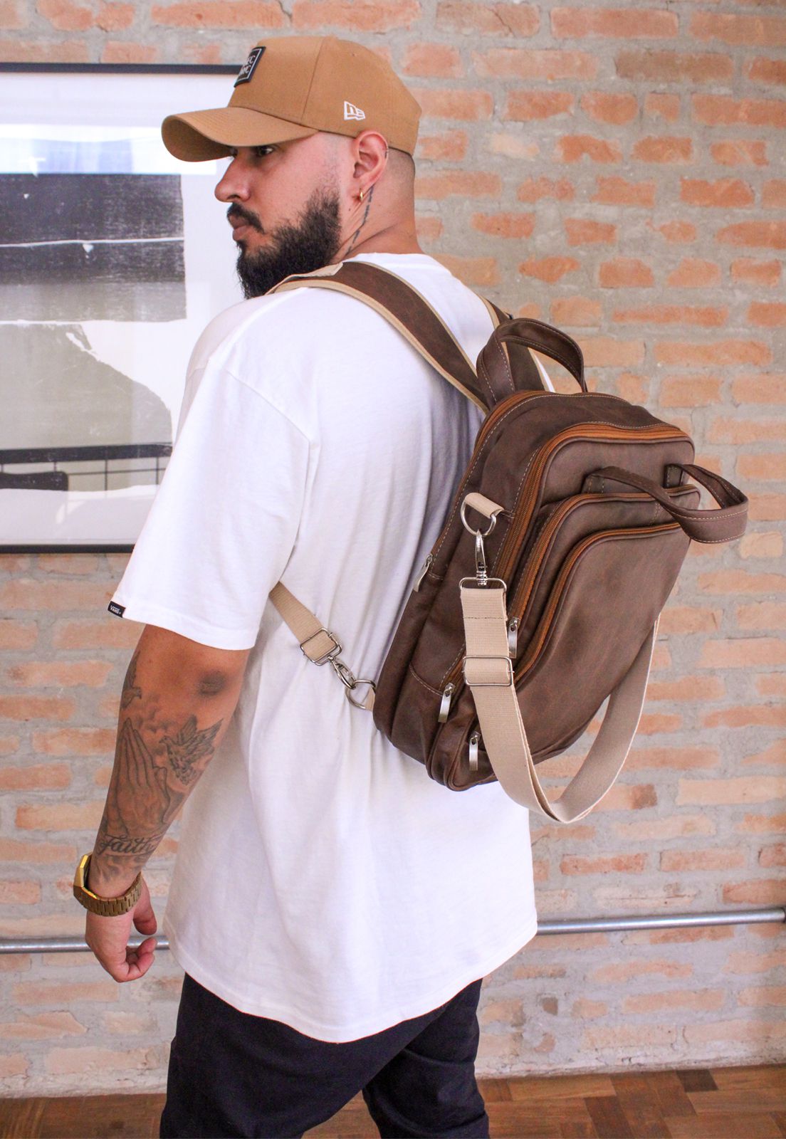 Bolsa Mochila Pasta Transversal Material Sintético Caramelo A001