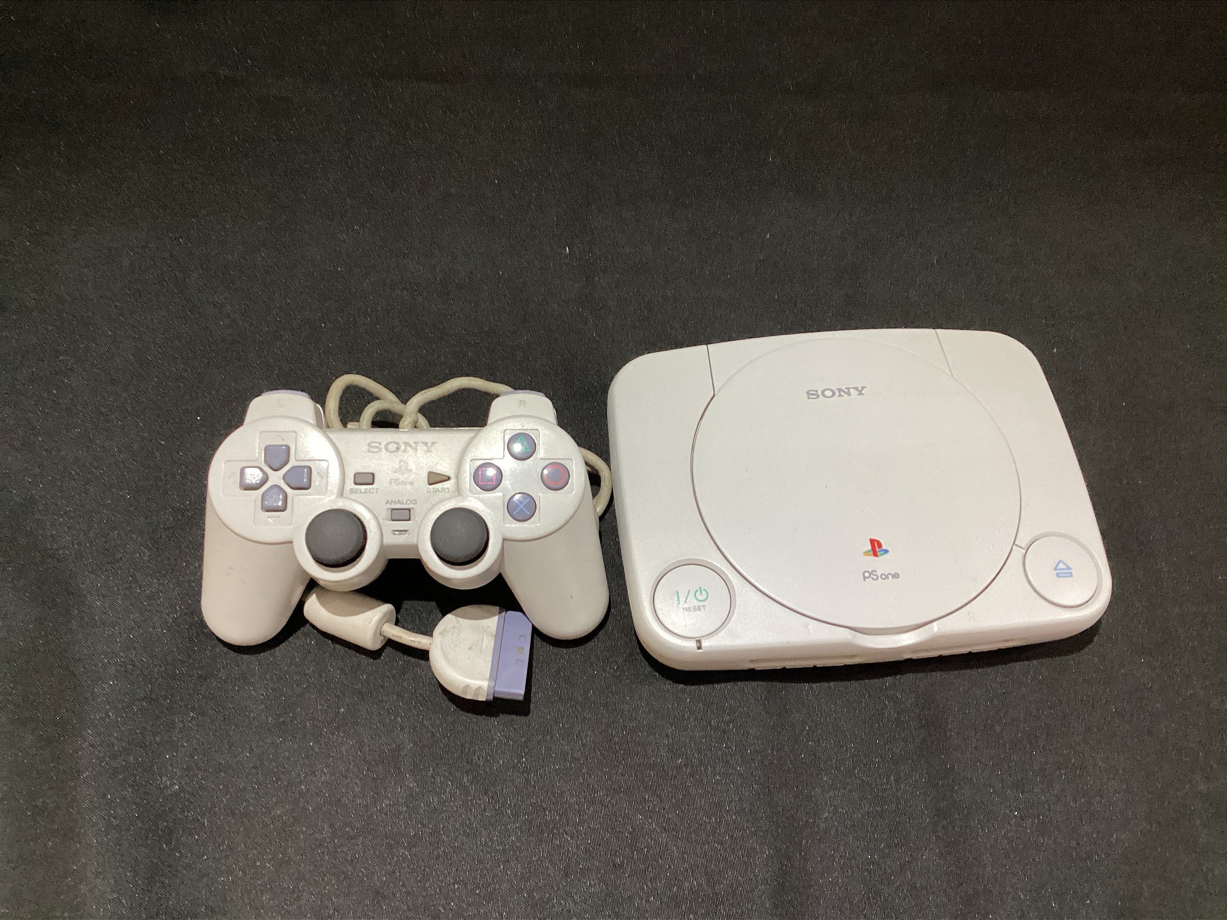 Console Playstation 1 Slim PS One + Controle Original + Memory Card Japônes  - Sony - Gameteczone a melhor loja de Games e Assistência Técnica do Brasil  em SP