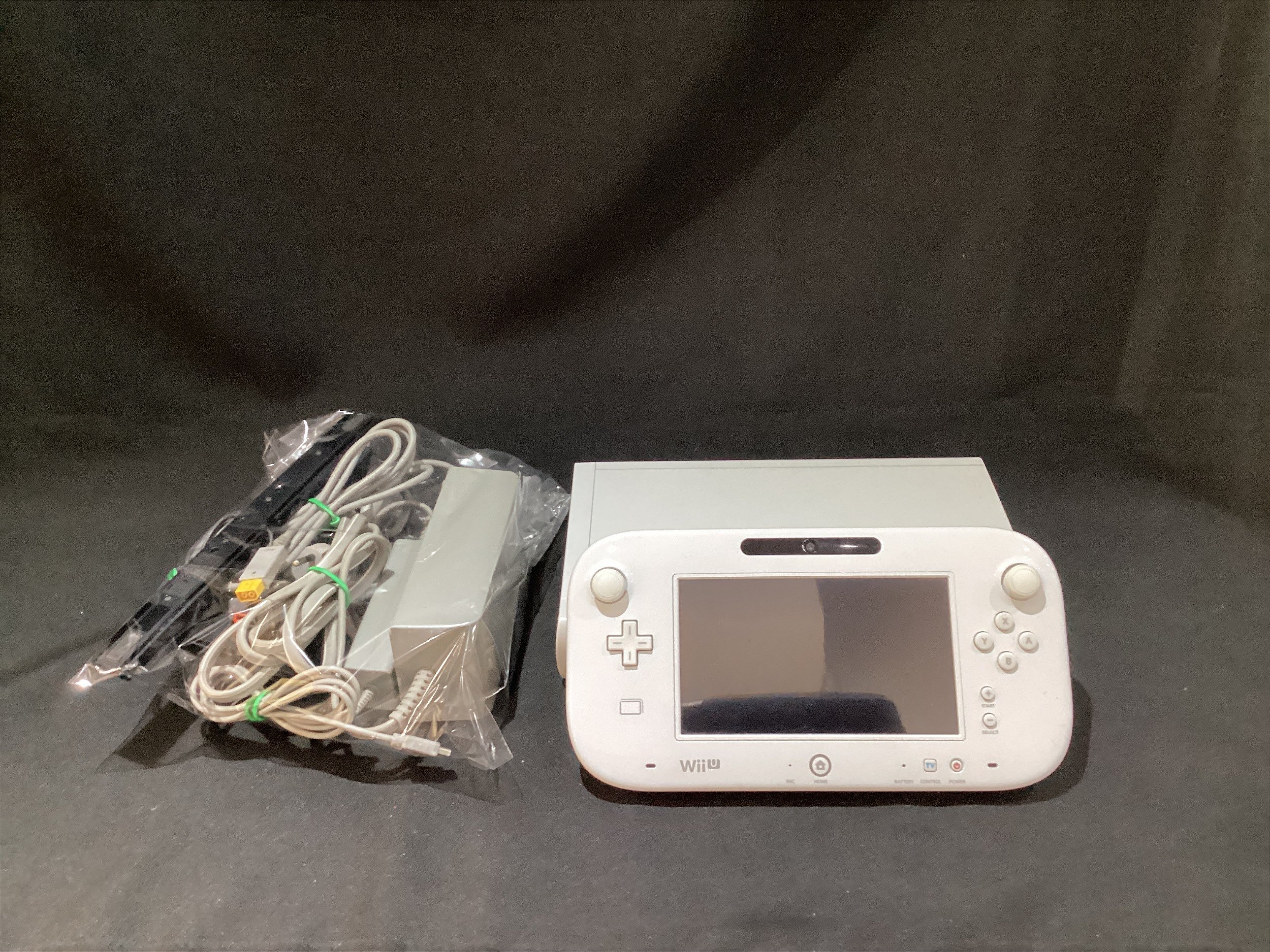 Gameteczone Console Nintendo Wii Branco + Wii Remote - Nintendo