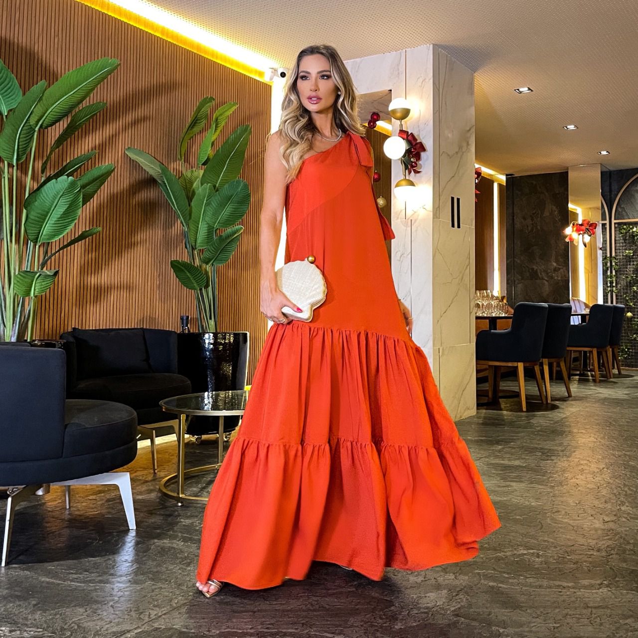 Vestido longo laranja helena - desnude - Mabô Boutique - Loja especializada  em moda feminina