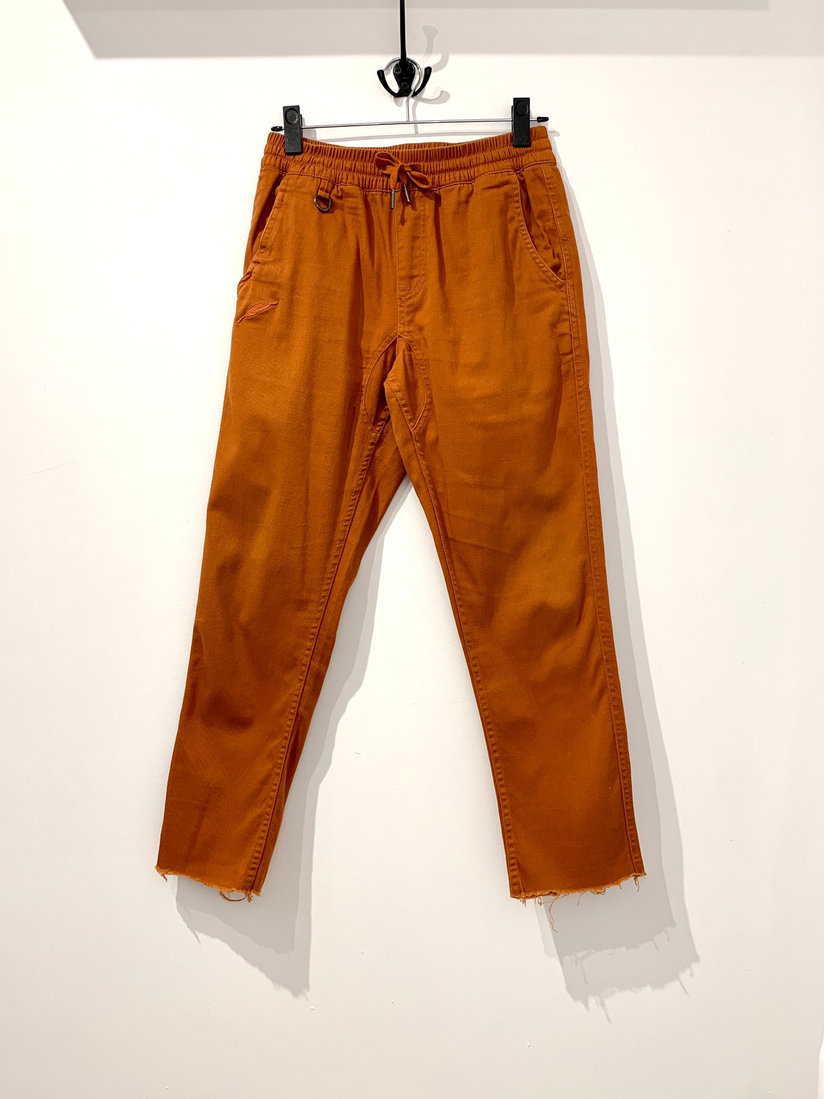 PUBLISH BAND Calça masculina terracota cintura elastico e cadarço 40 -  Second Hand / Brecho