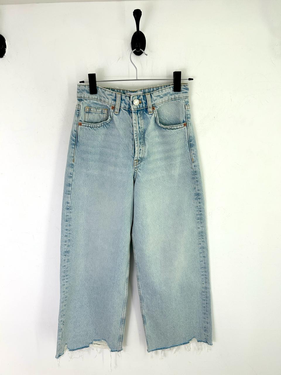 ZARA Calça jeans azul claro 34 - Second Hand / Brecho