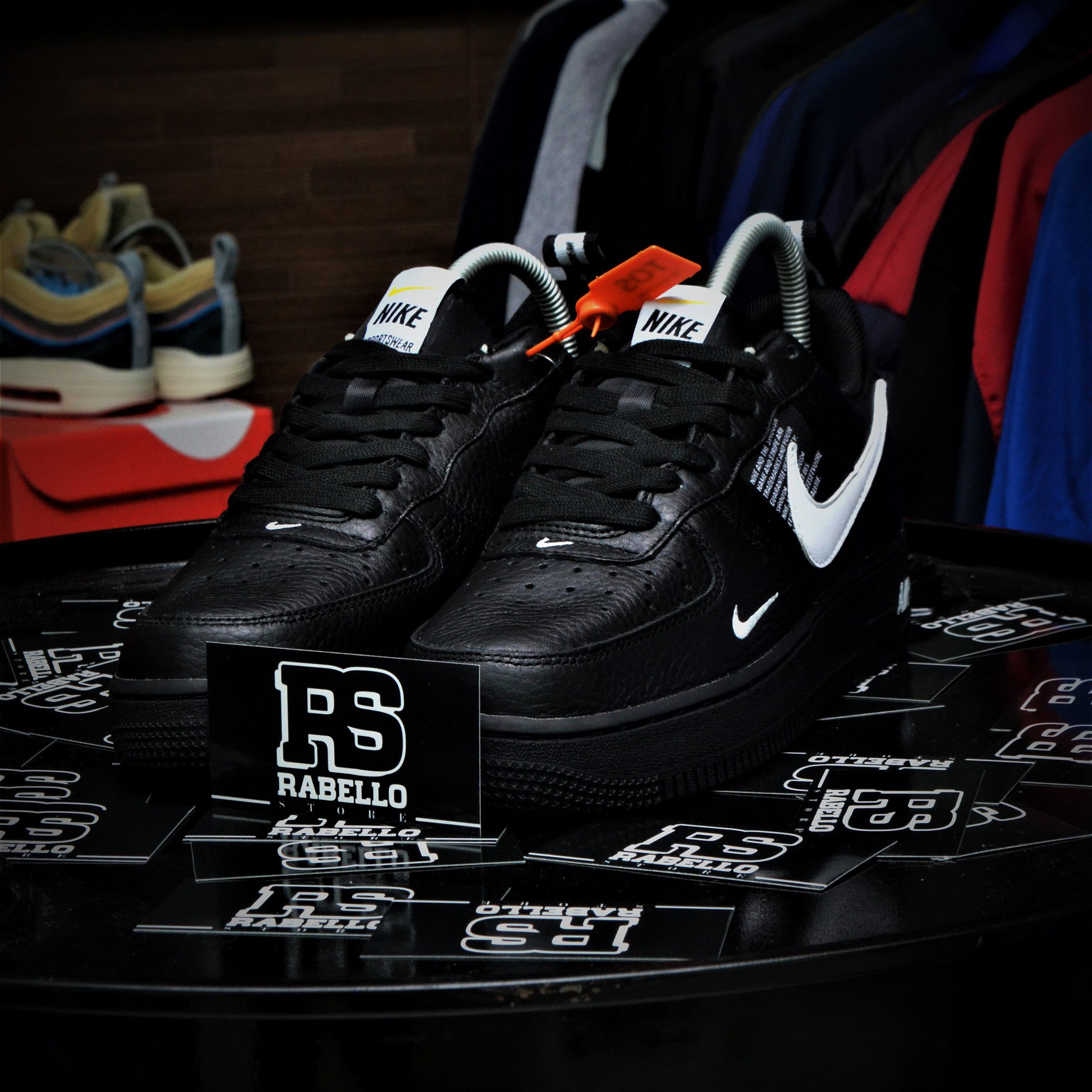 Air force 1 utility black on feet hotsell